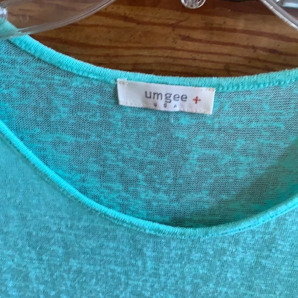 Women’s size L umgee seafoam green/turquoise shirt - Picture 2 of 5
